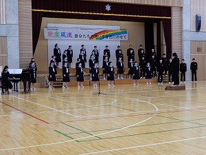 ３学年合唱 (24).jpg